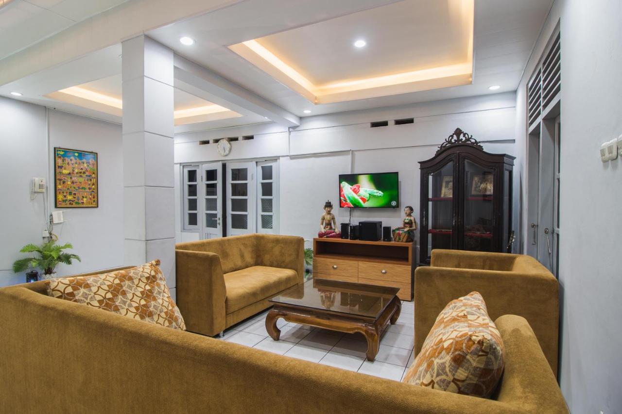 Ndalem Sarengat Apartman Yogyakarta Kültér fotó