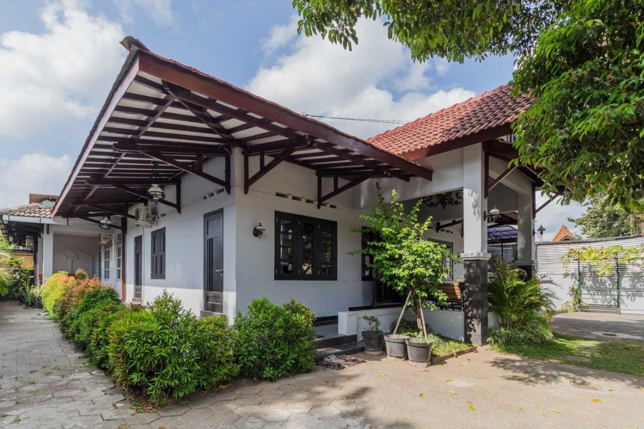 Ndalem Sarengat Apartman Yogyakarta Kültér fotó