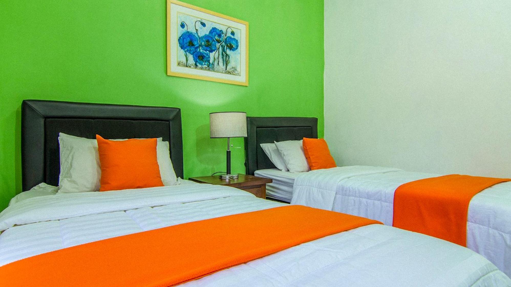 Ndalem Sarengat Apartman Yogyakarta Szoba fotó