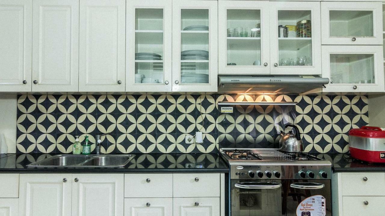 Ndalem Sarengat Apartman Yogyakarta Kültér fotó
